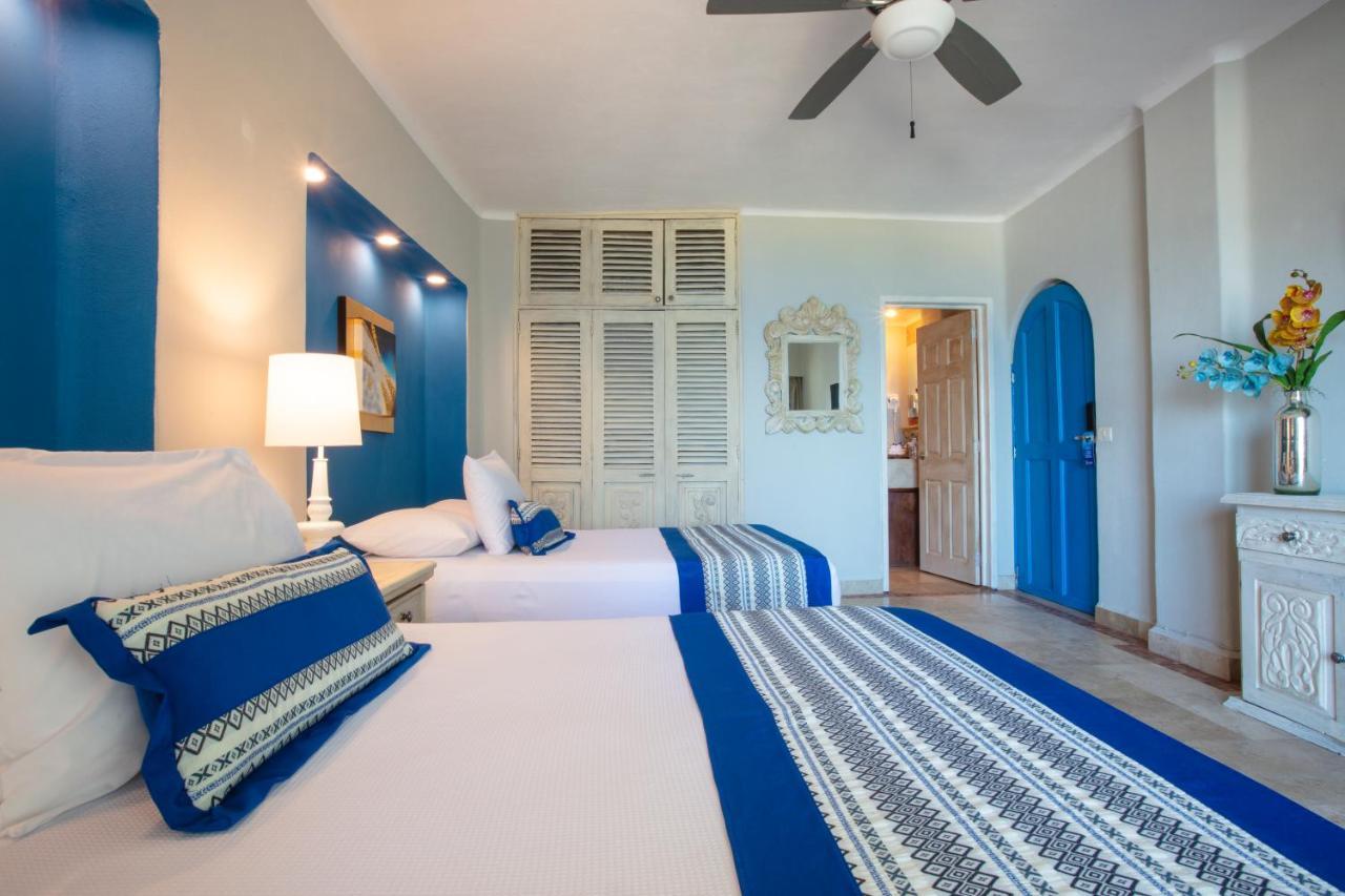 Lush Partial Bay View 2 Queen Beds,1083681424:JPEG