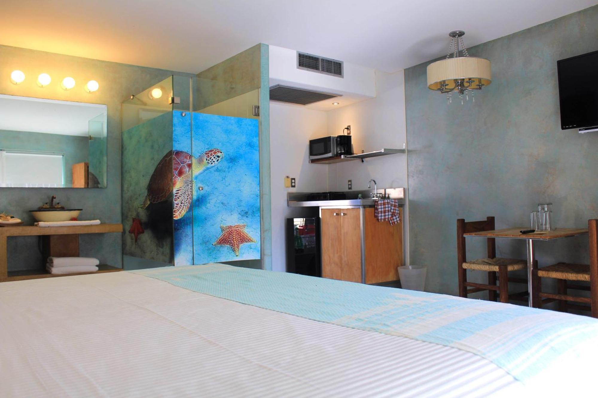 One Bedroom Kitchenette