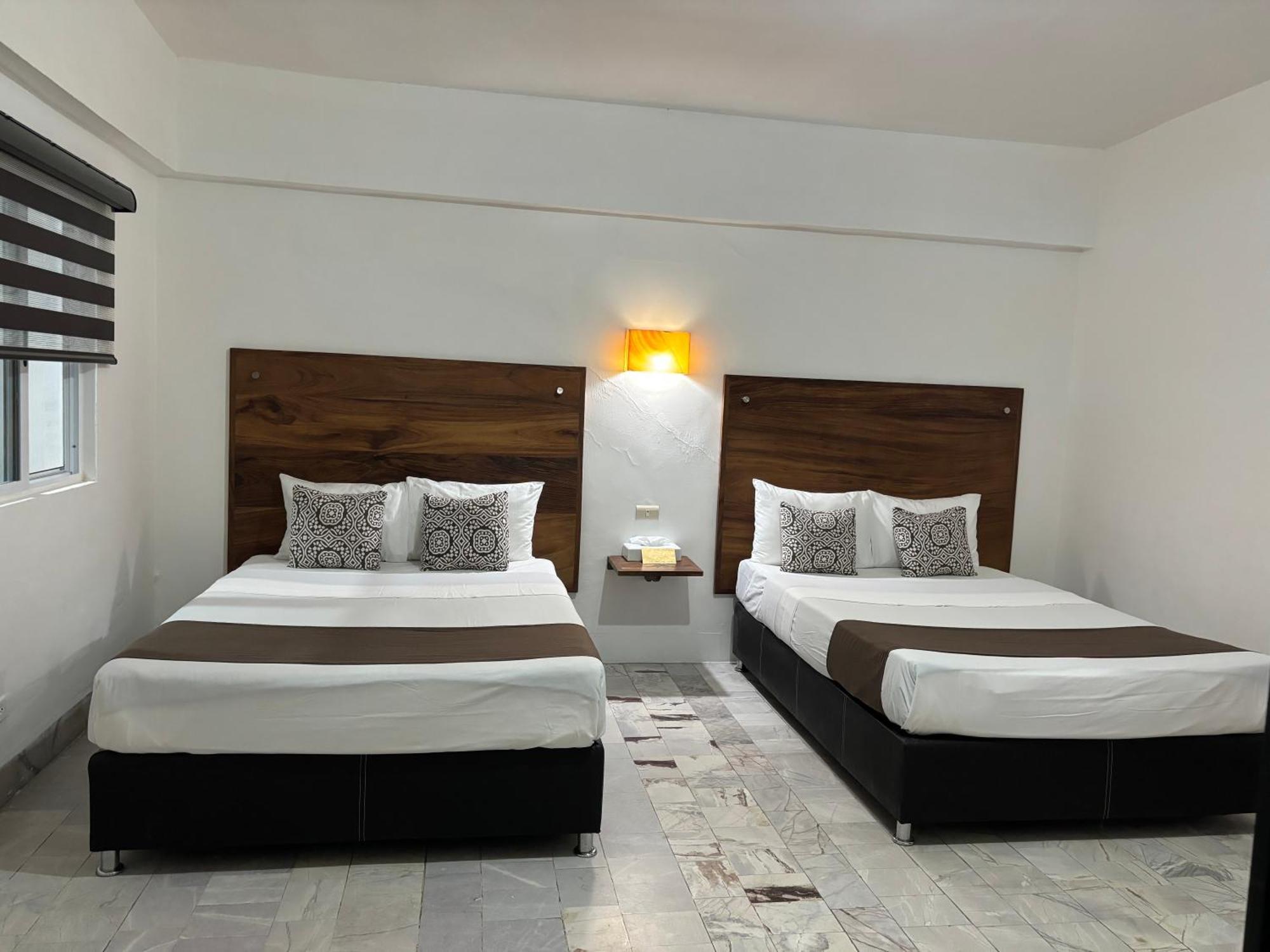 Large Twin Room,1041448972:JPEG