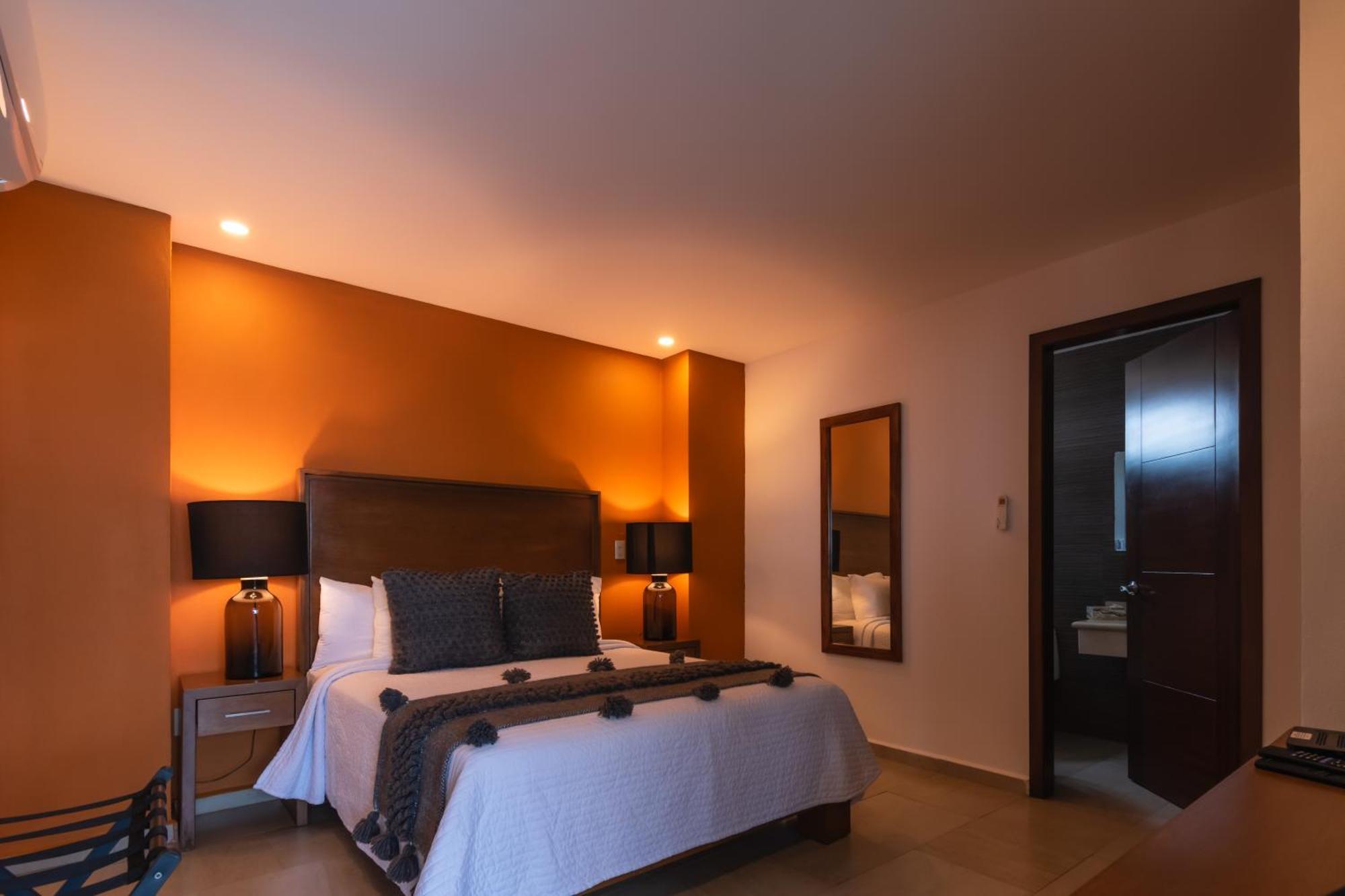Exclusive Penthouse Doña Ernestina private terrace 360 plunge pool