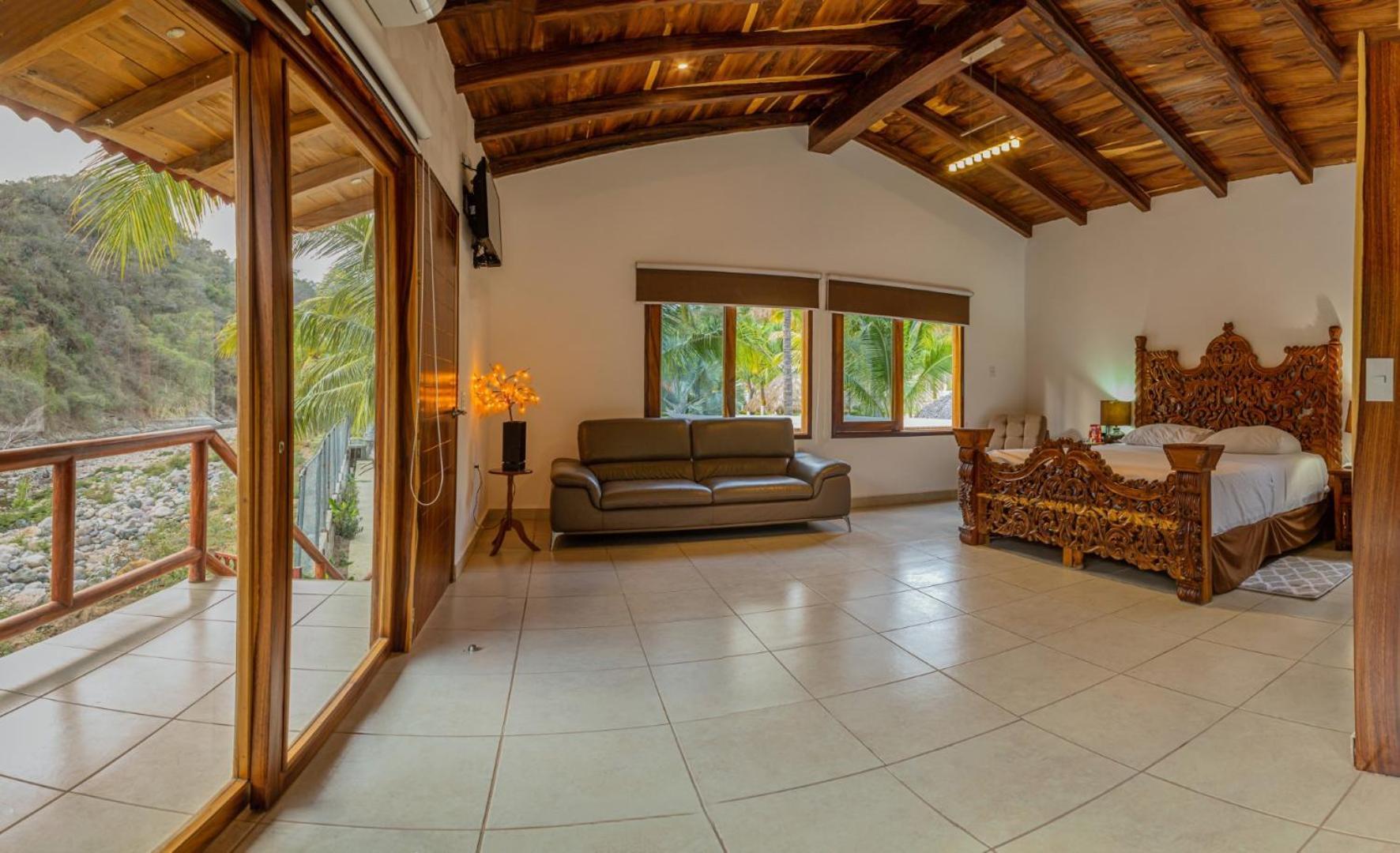 Deluxe Villa
