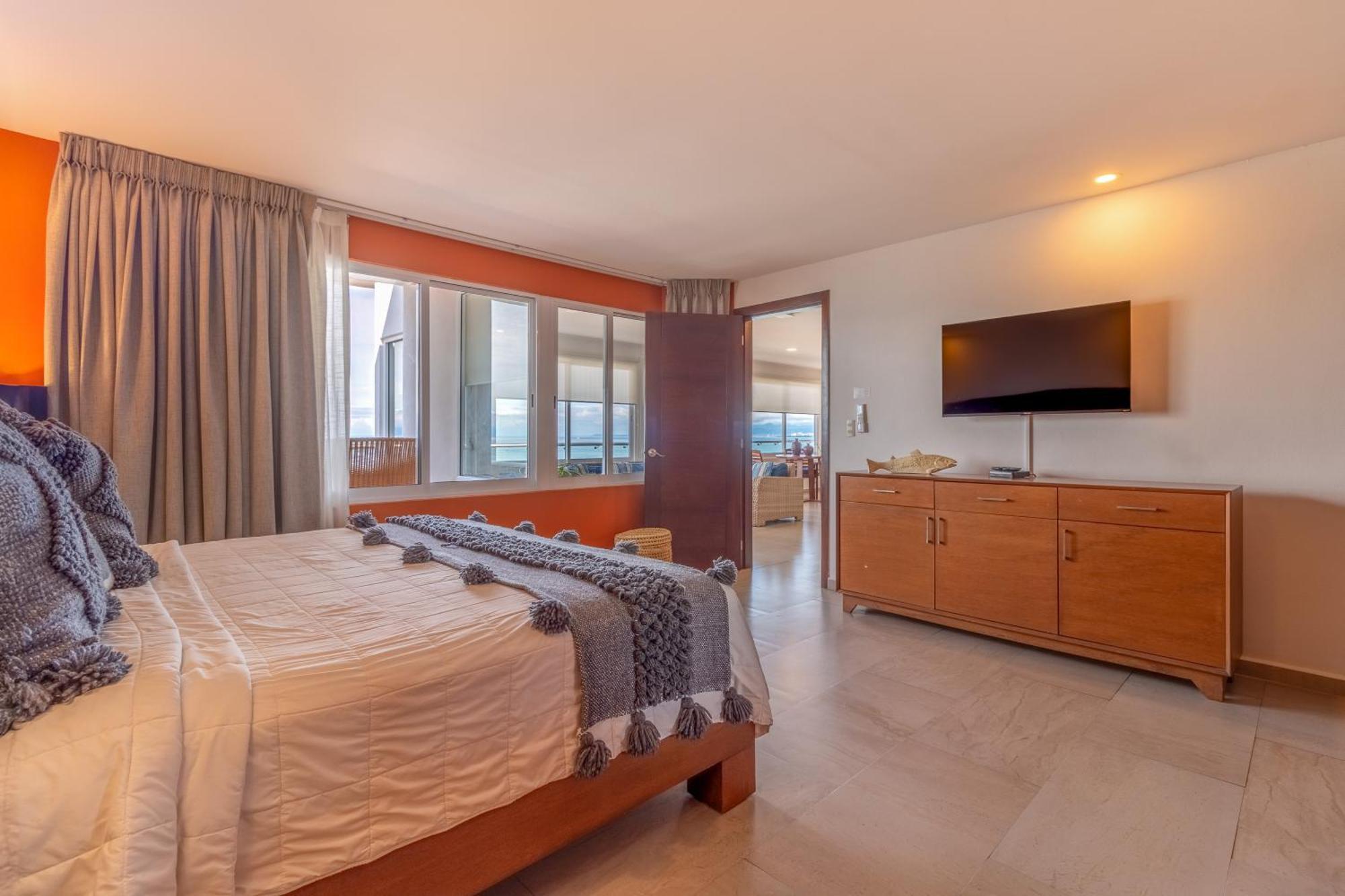 Exclusive Penthouse Casa Don Martin beachfront private plunge pool 2 bedroom 2 king beds