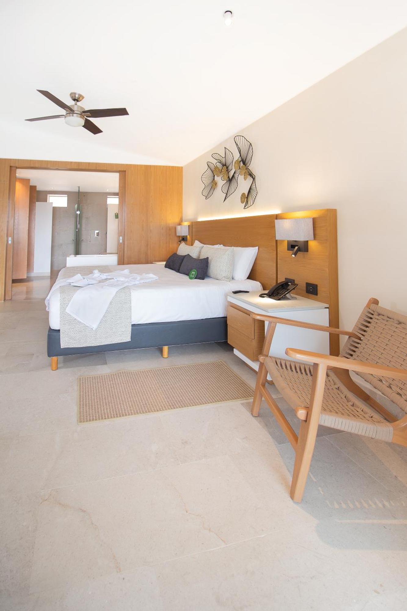 SUITE PREMIUM OCEANFRONT,1661644242:JPEG