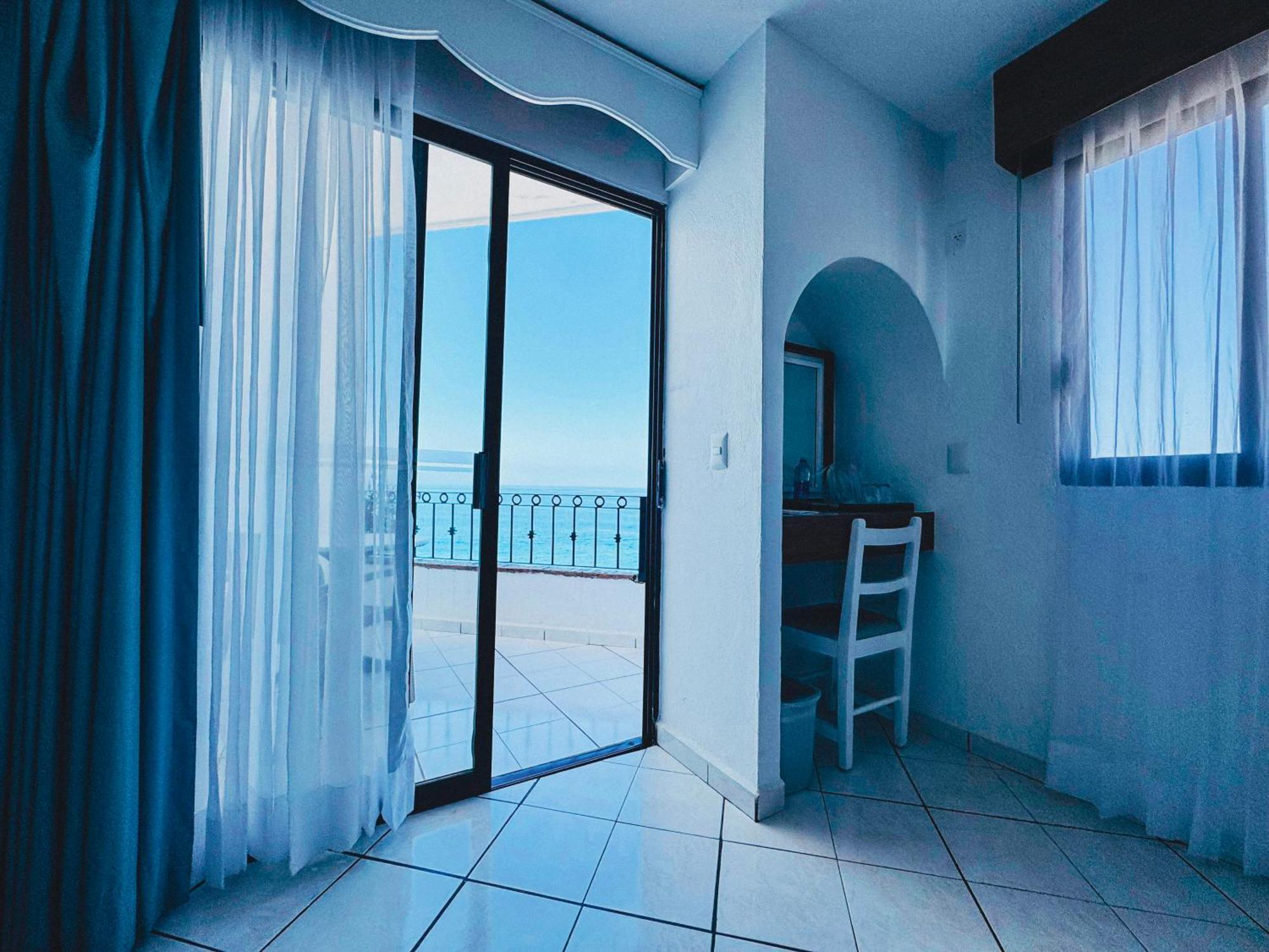 Superior