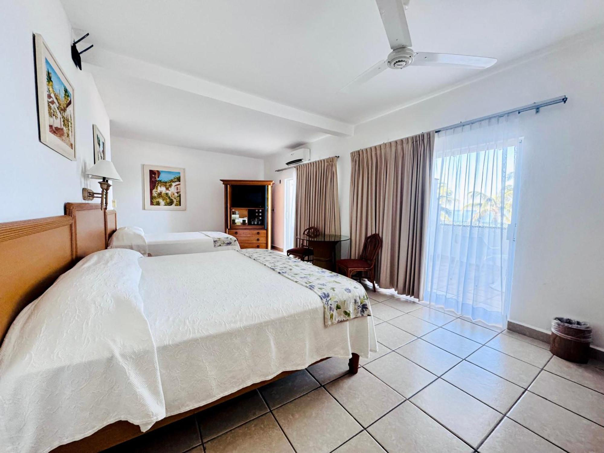 Deluxe Twin Room Sea View