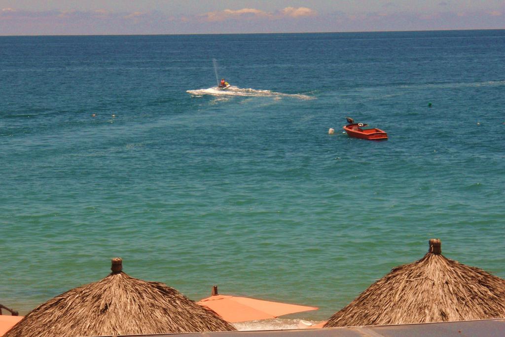 Standard Suite,677048289:JPEG