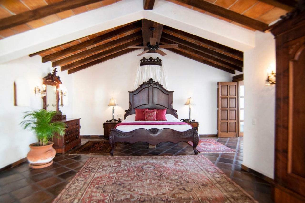 Superior King Suite,807310071:JPEG