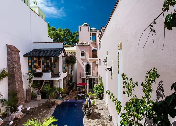 Garlands Del Rio Riverside Boutique Hotel Puerto Vallarta