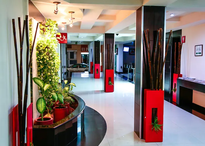 Hoteles en Puerto VallartaPortonovo Plaza Malecon