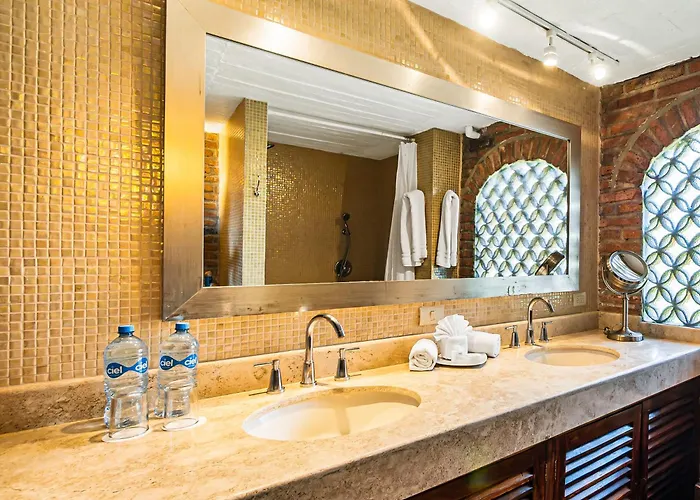 Quinta Maria Cortez Beach Hotel Puerto Vallarta