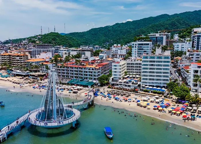 Hotel Delfín Vista Pier Beach Front Puerto Vallarta