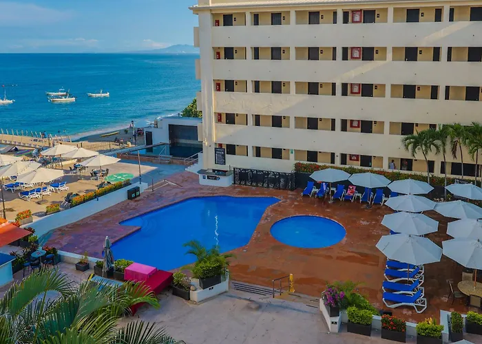 Hotel Delfín Vista Pier Beach Front Puerto Vallarta