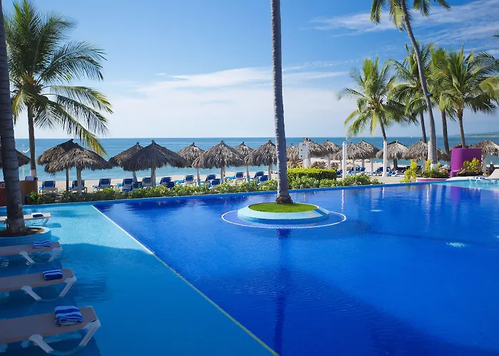 Crown Paradise Club Puerto Vallarta All Inclusive